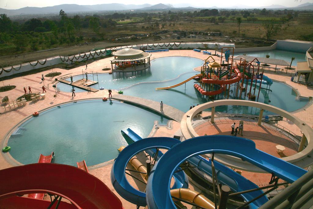 Sentosa Resorts&Water Park Chinchvad Exterior foto