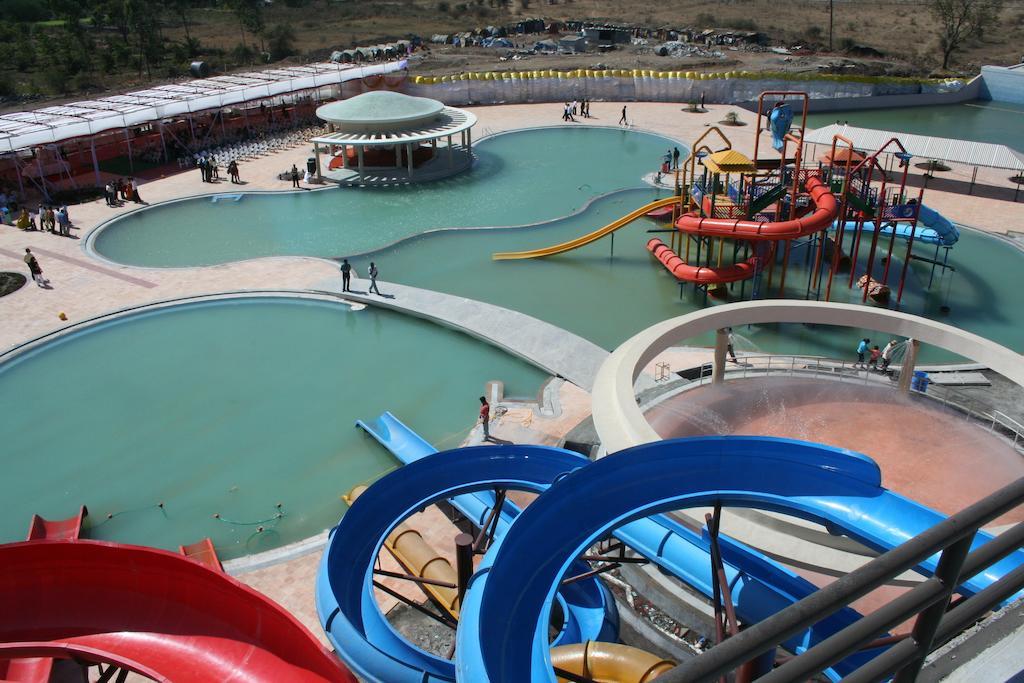 Sentosa Resorts&Water Park Chinchvad Exterior foto