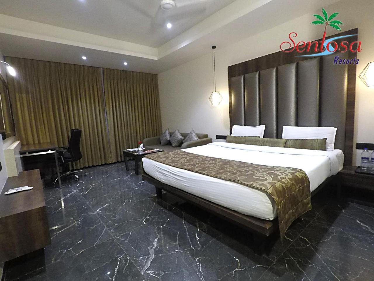 Sentosa Resorts&Water Park Chinchvad Exterior foto